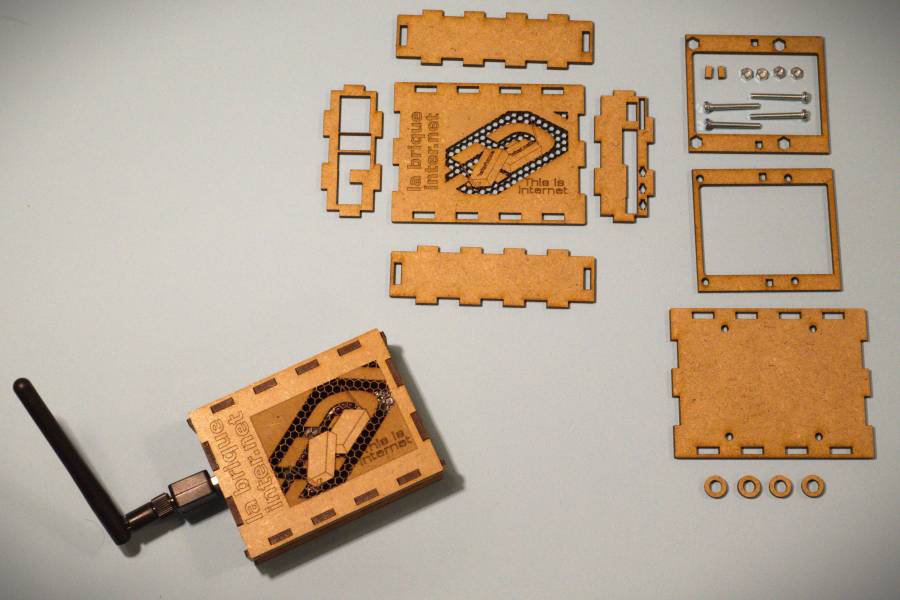 Boite  La Brique Internet