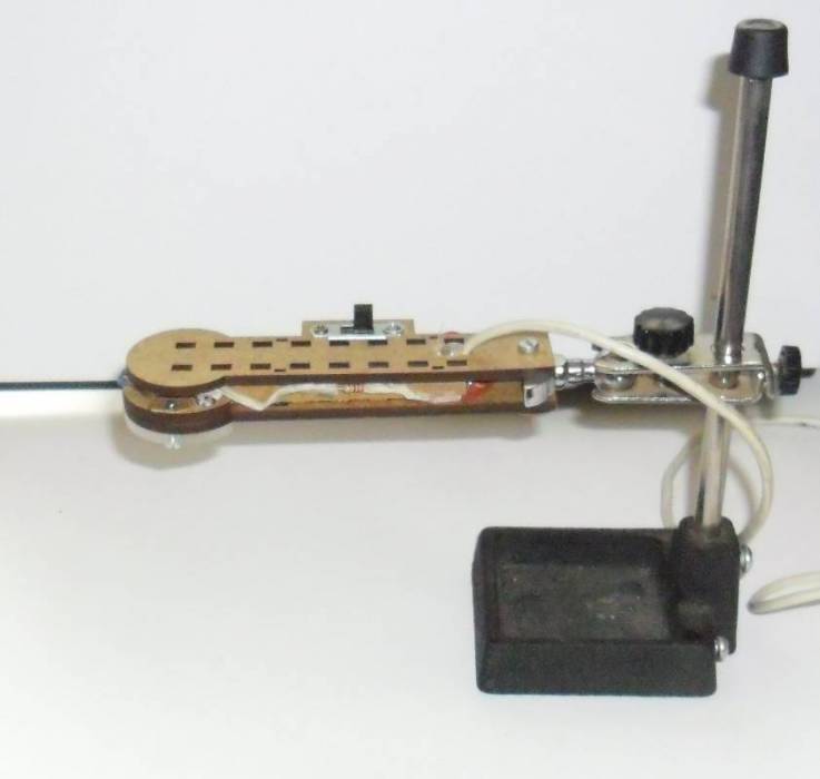 loupe_3mains.jpg